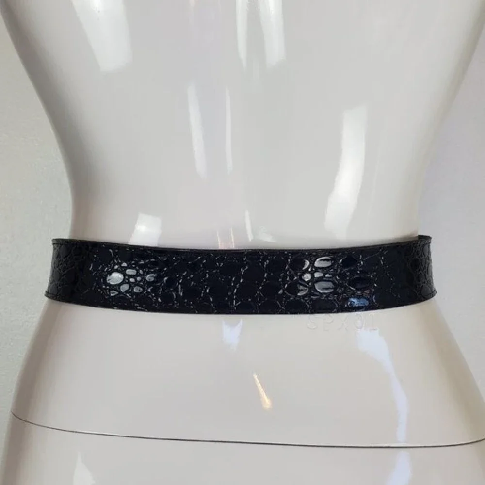 Vintage 80's Navy Vinyl Belt